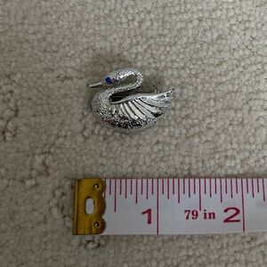 Vintage Gerrys Silver Swan Brooch Pin Blue Rhinestone Eye Bird